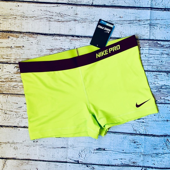 Nike Pants - NIKE Pro women’s compression shorts NWT XL